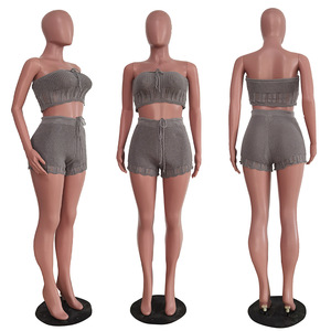 Completo Estivo in Maglia Sexy da Donna: Top <span class=keywords><strong>Corto</strong></span> a Tubino <span class=keywords><strong>e</strong></span> Pantaloncini Arricciati, Set Due Pezzi Trendy - Product Image 4