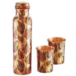Botella de Agua de Cobre Hecha a Mano con Tapa, Diseño Floral Bohemio, Juego de Bebidas Portátil para Viaje - Product Image 1