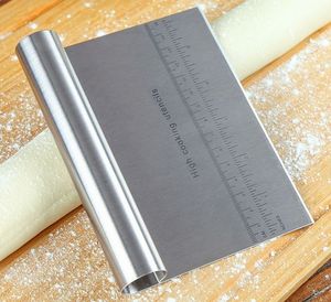 Ensemble de paniers de levage en rotin synthétique de qualité supérieure avec lame à scorer et racloir à pâte pour la pâtisserie traditionnelle européenne - Product Image 2