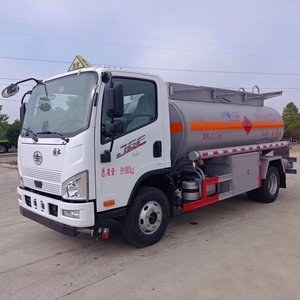 Nouveau camion-citerne Faw 4x2 de 6,2 m³ (5 tonnes, 6200 L) multi-compartiments avec distributeur de carburant à haut débit pour le transport de diesel/essence - Product Image 1