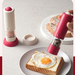 Vente en gros de salières et poivrières en céramique rechargeables à une touche pour la cuisine domestique - Product Image 2