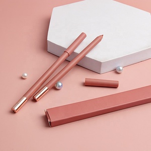 <span class=keywords><strong>Crayon</strong></span> à lèvres rétractable rose mat végétalien personnalisé, résistant à l'eau, marque privée - Product Image 3