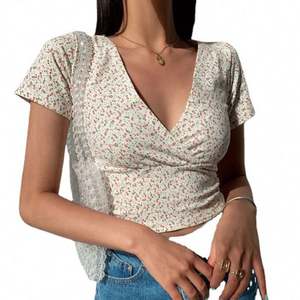 Camiseta de Verano al por Mayor, Moda de Verano, Más Vendida, Cuello en V, Estampado Floral, Corte Ajustado, Manga Corta, Top Elegante para Mujer - Product Image 5