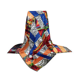 ผ้าพันคอไหมซาตินสี่เหลี่ยมพิมพ์โลโก้ตามสั่งสำหรับผู้หญิง ออกแบบเองได้ MOQ ต่ำ - Product Image 2