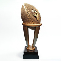 Trophée de football en résine en gros, taille personnalisée, récompense sportive américaine avec base en forme de tour, sculpté et peint à la main, durable
