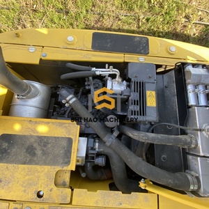 Presque neuf, projet de construction de haute qualité : Excavatrice hydraulique sur chenilles Komatsu PC130 d'occasion - Product Image 5