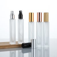 Botella de Perfume Portátil de Alta Gama, Cuerpo de Vidrio Cuadrado Cilíndrico, Tapa de Madera de Nogal/Haya, Impresión Serigráfica, Color Personalizado, Logotipo Personalizado, Regalo