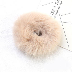 Bphne Teddy <span class=keywords><strong>Faux</strong></span> Fur <span class=keywords><strong>Hair</strong></span> Scrunchies, Zoete Konijn <span class=keywords><strong>Faux</strong></span> Fur Pluizige Bal Pom Pom Scrunchies, konijn Pluizig Haar Band - Product Image 6