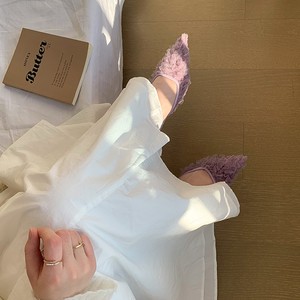 Mules Minimalistas Blancos con Tacón y Diseño Floral, Sandalias de Punta Puntiaguda para Mujer - Product Image 2