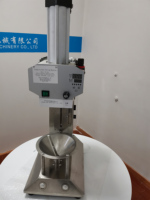 Jonge Diamantvormende Kokosnootschilmachine Voor Het Openen Van Kokosschiller Kokosnootschilmachine