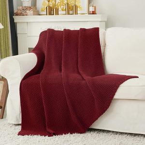 Couverture tricotée épaisse unie minimaliste personnalisée OEM ODM en acrylique doux avec franges à pompons pour canapé, lit et chambre à coucher - Product Image 5