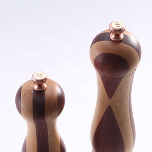 Moulin à poivre en <span class=keywords><strong>bois</strong></span> de hêtre et de frêne de 6 pouces - Product Image 2