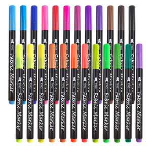 Pennarello Colorato Permanente per <span class=keywords><strong>Tessuti</strong></span> <span class=keywords><strong>con</strong></span> 24 Colori, Penna Tessile Non Sbiadente e Non Lavabile per Pittura a Mano Fai-da-Te - Product Image 5