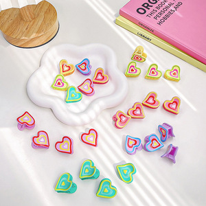 Hot Selling Colorful Y2K <b>Sweet</b> Unisex 2.5cm Mini Heart Plastic Resin Hair Claw Clips for Side and <b>Flower</b> Hair in Stock - Product Image 2