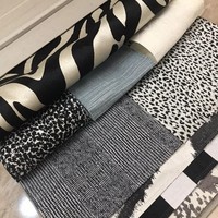 Tissu jacquard doux bleu-gris de luxe, motif zèbre, texture originale du fabricant, idéal pour les rideaux occultants – Meilleure vente