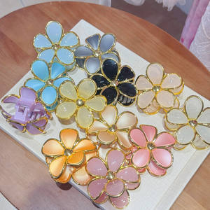 Goreisi Vintage Tortoiseshell Women's High-End Hair Claw Ponytail Half-Up Clip Milk White Egg Flower Hair <strong>Accessory</strong> Asymmetric - Product Image 3