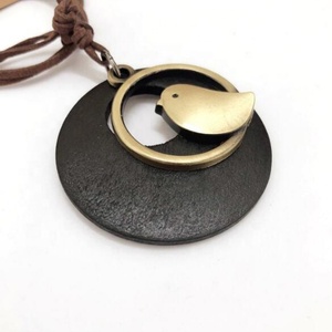 Minimalista moda <span class=keywords><strong>lindo</strong></span> Corea estilo de madera colgante de Metal pájaro collar - Product Image 3