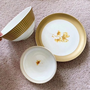 Hot Selling European Style Golden Ginkgo Pattern Luxury Porcelain Dinner <b>Set</b> Exquisite Bone China Plate - Product Image 6
