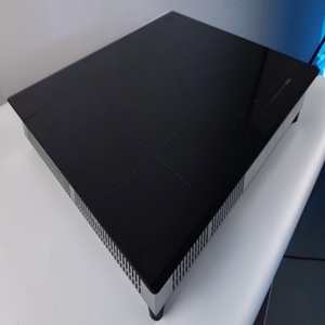 Cuisinière à induction 220V avec 3 brûleurs boosters, commande tactile par capteur et verrouillage de sécurité - Product Image 2