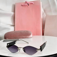Nouvelles lunettes de soleil unisexes carrées à monture fine, dégradées blanches, avec protection UV400, verres transparents et PC pour une utilisation en extérieur