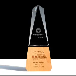 Atacado personalizado campeão beech sapoli material de madeira vidro cristal troféia