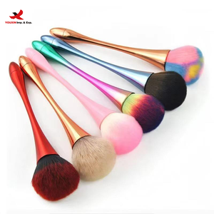 YOUXIN YX25122210 HQ Descuento al por mayor 9 estilos Cepillo de plástico para limpieza de uñas 1 unidad Accesorios suaves para eliminar el polvo de las uñas - Product Image 1