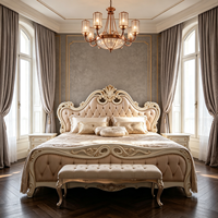 Lit King Size Classique Baroque en Bois Fait Main avec Couronne Dorée et Revêtement en Cuir Pêche pour la Maison