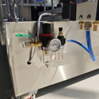 YFTJ Machine de fabrication de lingettes humides automatique à grande vitesse 220V 10KW pour tampons d'alcool