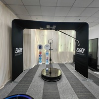 Cámara DE CABINA DE FOTOS giratoria de 360 ° colgada en techo holográfica Control inalámbrico Impresión de autoservicio para cumpleaños Fiestas de bodas