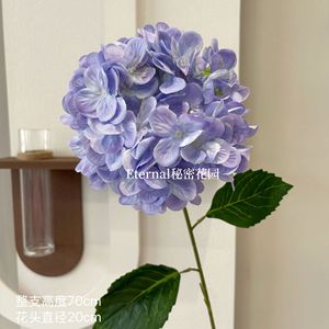 Hortensia Artificial Secret Garden de 70 cm de Altura y 20 cm de Diámetro de Cabeza, Flor de Seda para Decoración de Bodas - Product Image 1