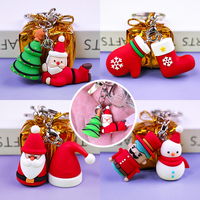 Produits à faible quantité minimale de commande haute qualité personnalisé couple PVC porte-clés en caoutchouc mignon dessin animé porte-clés 3D souvenirs de noël cadeau porte-clés en vrac