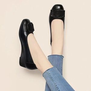 High-quality Leather <b>Shoes</b> That Are Casual, Versatile, Made of Super <b>Soft</b> Leather with <b>Soft</b> Soles and in Solid Colors. - Product Image 5