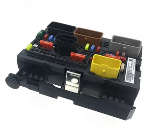 9807028580  Boîte à fusibles neuve R19 R02 BSM 9809742780 9664705980 9667044980 Compatible avec Citroën C5 TD 08-12 Peugeot 508 <span class=keywords><strong>3008</strong></span> - Product Image 4