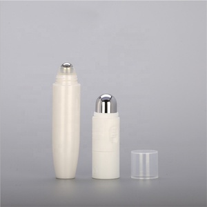 OEM OEM personnalisé 12ml 15ml 20ml 10ml Plastique doré en acier inoxydable Introduction d'essence <span class=keywords><strong>de</strong></span> crème à bille pour les yeux Flacon Instr avec tête <span class=keywords><strong>de</strong></span> massage par vibration - Product Image 6