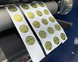 Étiquette RFID UHF UL-9810 pour panneau solaire, avec insert en papier, pour la gestion du suivi des panneaux solaires par RFID - Product Image 4