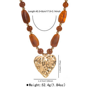 Kadınlar için Vintage alaşım kalp kolye kolye düzensiz reçine boncuk kolye - Product Image 4