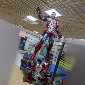 Marvel Vũ Trụ Sắt Người Đàn Ông Mk5 Nhựa Thủ Công Đồ Trang Trí Quy Mô 1/4 Phim Và Truyền Hình Ngoại Vi Quà Tặng Sưu Tập Với Ánh Sáng Mát - Product Image 4