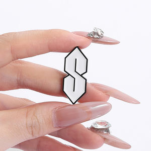 Vintage <span class=keywords><strong>S</strong></span> letra Logo esmalte pines Cool <span class=keywords><strong>S</strong></span> Crew broche para mochila solapa insignia joyería de moda regalo al por mayor - Product Image 4