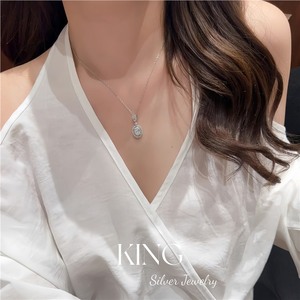 Collar con Colgante de Plata de Ley S925 de King Silver Jewelry con Halo de Diamantes Ovalados para Mujer, para Usar en la Oficina - Product Image 3