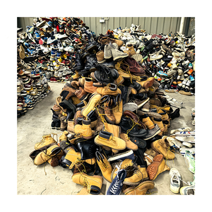 Scarpe preamate di alta qualità usate stivali di marca di seconda mano scarpe originali in legno gatto per le donne e gli uomini - Product Image 1