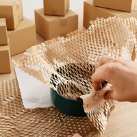 Papier d'emballage en kraft nid d'abeille pour emballage cadeau