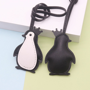Porte-clés créatif en <span class=keywords><strong>cuir</strong></span> motif pingouin de dessin animé, pendentif de sac, décoration suspendue, accessoires de vêtements, cadeau, porte-clés - Product Image 1