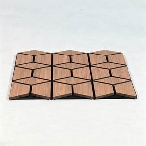 Panneau acoustique en bois à lamelles <span class=keywords><strong>de</strong></span> forme spéciale, anti-humidité et anti-moisissure, économique et <span class=keywords><strong>de</strong></span> qualité supérieure, pour la décoration intérieure / la maison / la salle <span class=keywords><strong>de</strong></span> bain / le bureau - Product Image 1