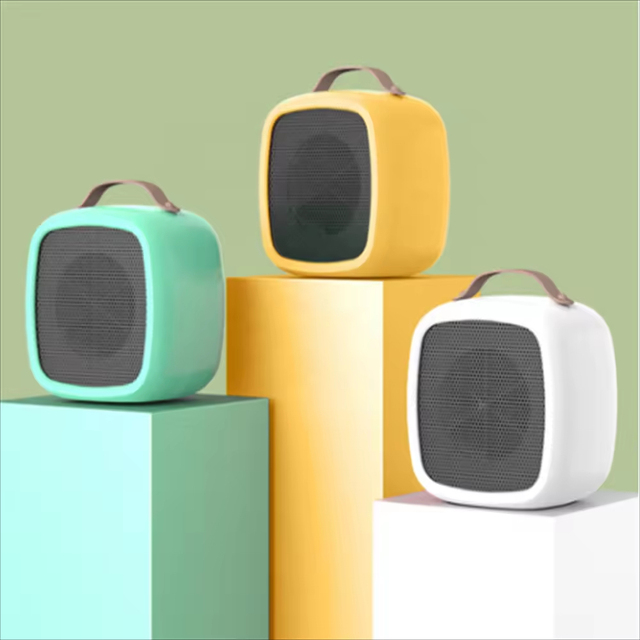 Modern Desktop Mini Heater Quartz Plastic Construction Overheat Protection 500W Portable Electric Fan Heater for Bedroom Use