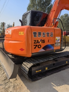 Chargeuse sur pneus d'occasion Hitachi ZX70-5G de taille moyenne avec moteur Yanmar, provenant de Chine - Product Image 3