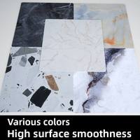 Panneau mural en PVC écologique et durable HighSea HSUV avec surface en grain de bois 3D, design moderne pour la décoration murale intérieure