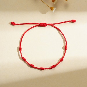 Braccialetto con Filo Rosso Portafortuna, Bracciale Regolabile con Nodo e Protezione Contro il Malocchio, Amuleto Portafortuna per Tutte le <span class=keywords><strong>Età</strong></span> - Product Image 3