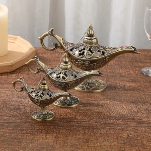 Vintage retro ausgehöhlt Märchen Aladdin magische Lampe Teekanne Genie-Lampenspielzeug für Heimdekoration Ornamente Geschenk - Product Image 3