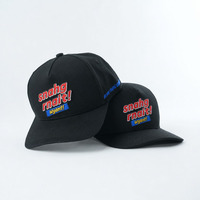 Casquettes de baseball structurées unisexes en gros à 5 panneaux, avec logo brodé personnalisé, noires, pour hommes