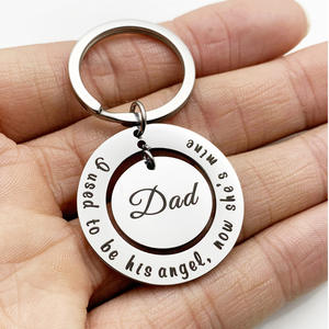 Yo solía ser su ángel para el Día del Padre. Llavero de acero inoxidable para regalo de mamá y padre - Product Image 1